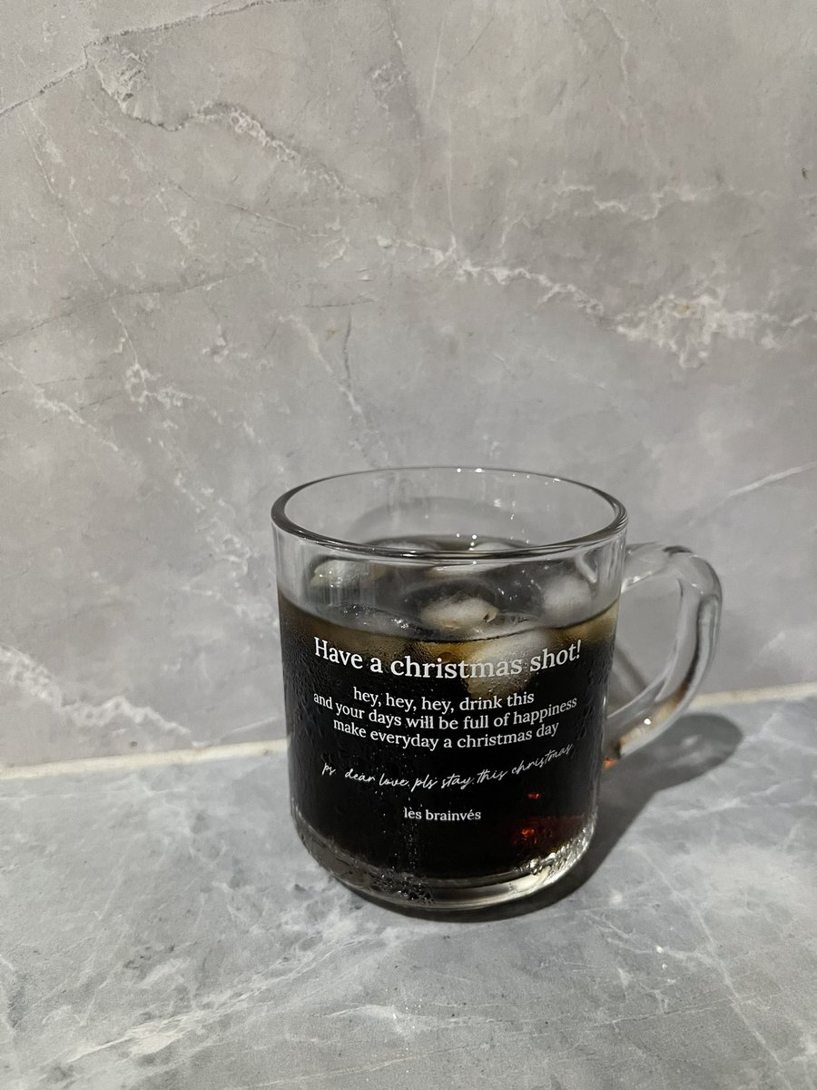 morenachospls's tweet photo. new year with new glass, stay hydrated 🥛💧 @lesbrainves https://t.co/0ngTwOPCGB