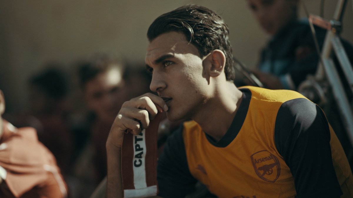 kultkino's tweet photo. Die #syrischen #Flüchtlinge Fawzi und Mahmoud leben im Lager Zaatari in #Jordanien. Sie sehen den #Fussball als Ausweg in eine bessere Zukunft...
#CaptainsOfZaatari - Jetzt im mittags.kino und ab Do, 27. Januar 2022 im regulären kult.kino Programm: https://t.co/lFdtEPW6Au https://t.co/vxFCNiGWFU