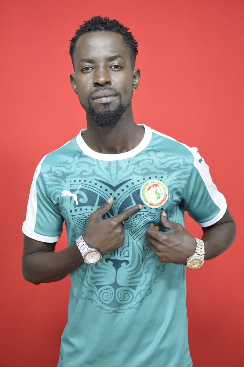 JoeLzkBeat's tweet photo. Game day 3, Senega 🇸🇳 to da foolish 💪 : gagner walla gagner rék 
.
.
@FootballSenegal @sadiomaneofficiel @edou_mendy @Papy_Mendy @krepindiatta @alfredgom1s @josephlopy
.
.
.
#can #coupedafrique #can2022 #football #game #gameday #senegal https://t.co/06I8TXds8o