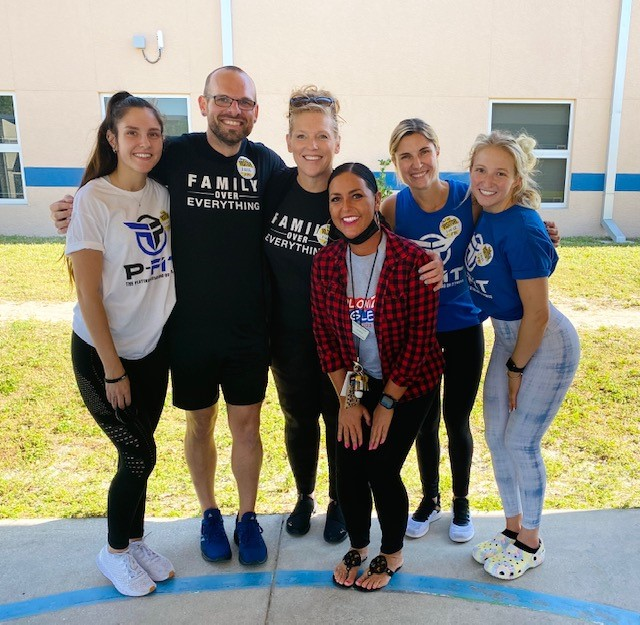 ColonialElem's tweet photo. Shoutout to Gulf Coast P-FIT on coming out to run workout groups with Coach Roberts! The students loved the opportunity and can't wait to see you next time! THANK YOU! 💪🏀🦅❤️🤍💙#PFIT #loveleeschools #leetweets #localpartnership https://t.co/Fny4CQ5yVy