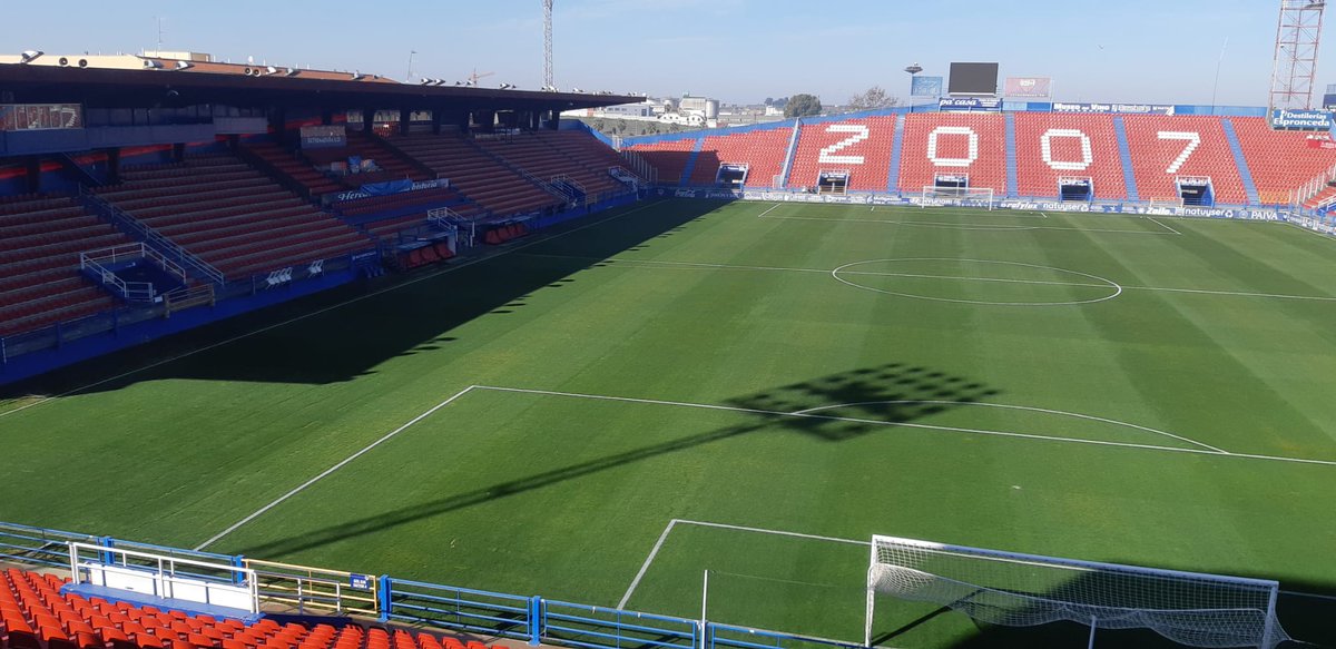 EXT_UD's tweet photo. 😍 Así de espectacular luce el Francisco de la Hera, a nueve días del partido frente al @CFTalavera .
¡Gracias a los que lo hacéis posible!
👏👏👏👏
#juntosporunsueño https://t.co/AI3exi0jzs