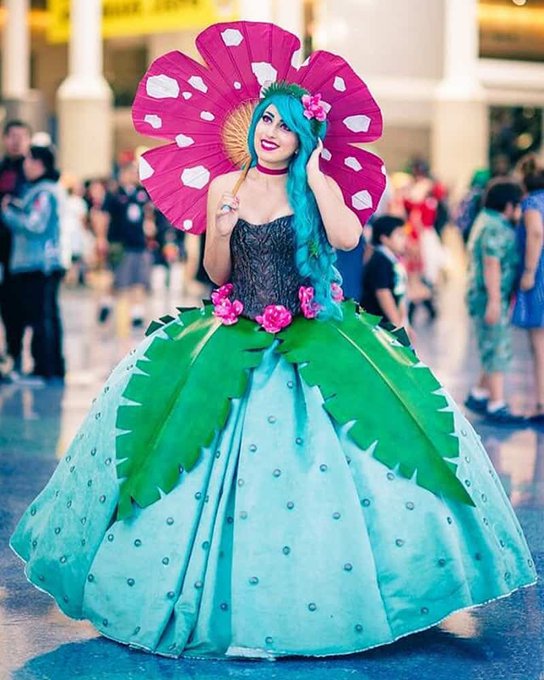 But like&hellip; what if I remade my #Venusaur cosplay from 2015&hellip; 🤔🌺 https://t.co/6YtXkPNWoD<a href="/tag/venusaur"class="tags">#Venusaur</a>