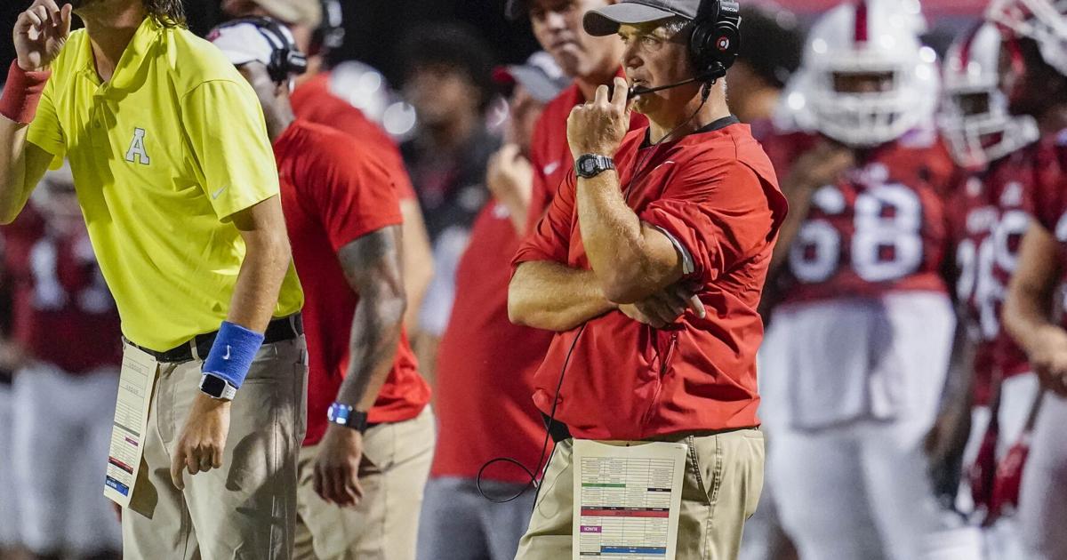 GDPsports's tweet photo. BREAKING: Andy Dyer, only head football coach in Archer history, announces resignation #GwinnettFB  https://t.co/fgRSHxCM2f https://t.co/taVewD0Qhf