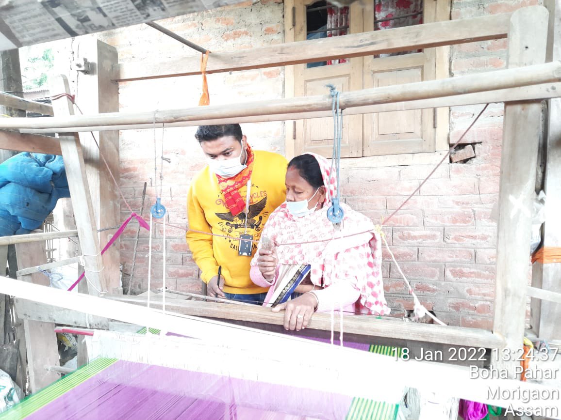 GrowPvt's tweet photo. Textile SSC ASDM Assessment conducted under Handloom Sector Morigoan , Assam for the job Role : Two Shaft Handloom weaver By Growwell on 18-1-22 @TextileSSC @MSDESkillIndia @NCVETIndia https://t.co/dF8Omjs29Z
