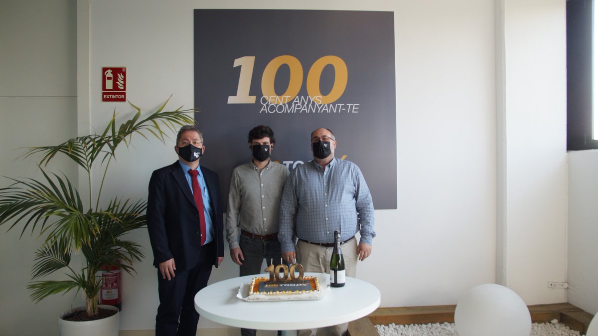 direxis_tgo's tweet photo. 🥳 Més moments de la nostra celebració.
🖥 Ja som una empresa centenària amb els millors equips de professionals!
👏 Gràcies per l’esforç i la dedicació!
#TGODX #100anysTGODX #Direxis #safecovid https://t.co/ktrkbn8nML