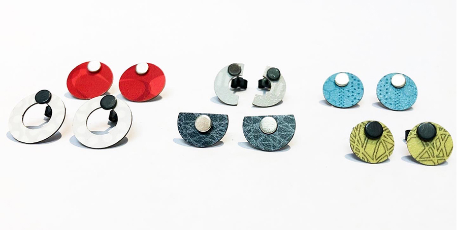 Our January e-newsletter flew out to subscribers this morning. Here it is, with a joyful selection of contemporary #printmaking, #ceramics, #jewellery, #textiles and more. Oh we do love working with our makers! madebyhandonline.createsend1.com/t/ViewEmail/r/… #contemporarycraft #shopsmall #buyhandmade