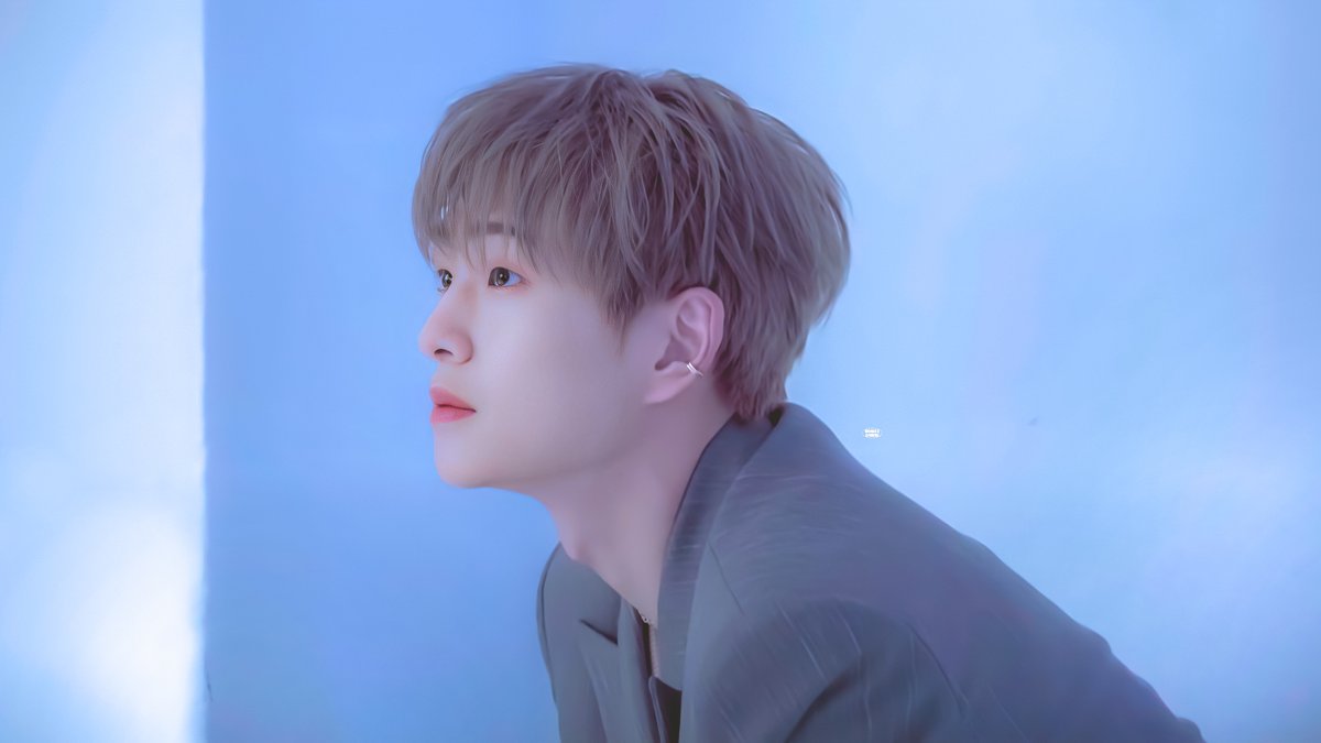 BOB52ONEW's tweet photo. ✨210322 'Beyond LIVE – SHINee | Behind the SHINee
(ONEW컷 보정) 

진기야 이어커프,,기다리고 있을게 ....

https://t.co/KTHzIyDY09
#SHINee #샤이니 #온유 #ONEW #이진기 #オニュ 
@SHINee https://t.co/ZoWki4ggXD