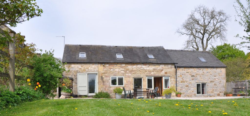 TheHolidayCots's tweet photo. Close to the Peak District and Derbyshire Dales @sheepwashcottag has late availability in Jan, Feb & March.
🛌Sleeps 1-6
https://t.co/kUnlJCnGt3
#Carsington #Matlock #PeakDistrict #Derbyshire #TheDales #Availability #StoneBarn #HolidayCottage https://t.co/jNPFMDWQRT