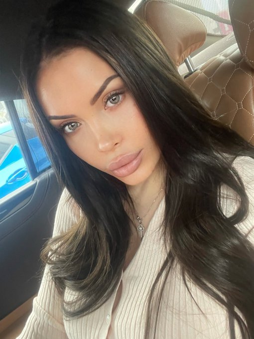 New hair color New me❤️ Do you like it guys? #newhair https://t.co/WnDljBq5dR