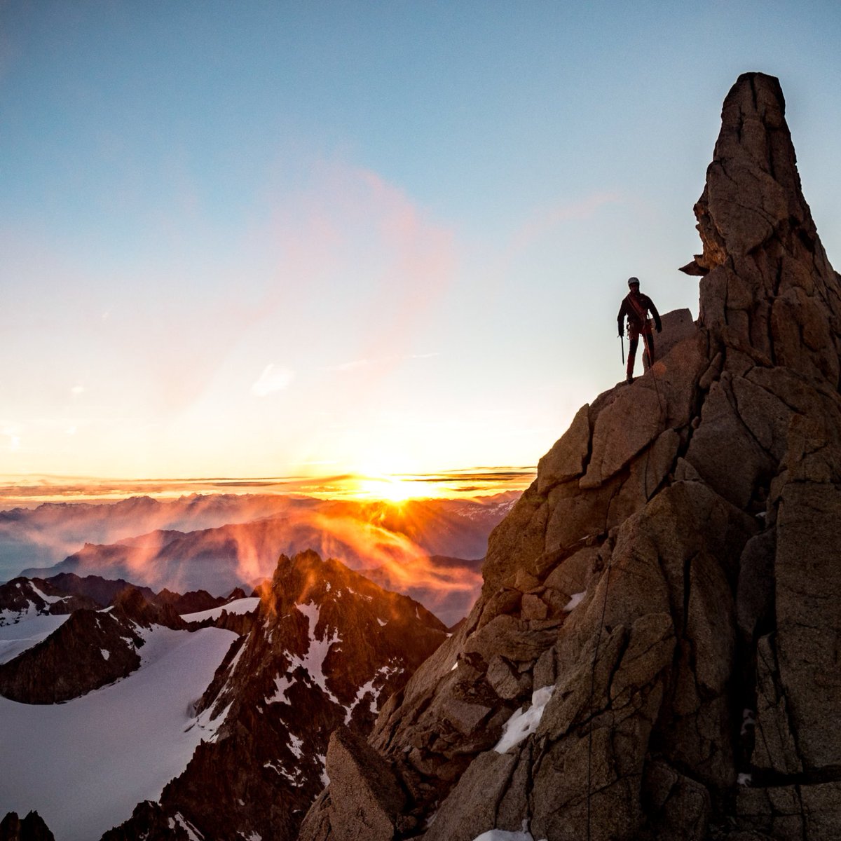Garmin_Iberia's tweet photo. Tu día está a punto de ser aún más épico.

#Garmin https://t.co/CngTZ0UfF3