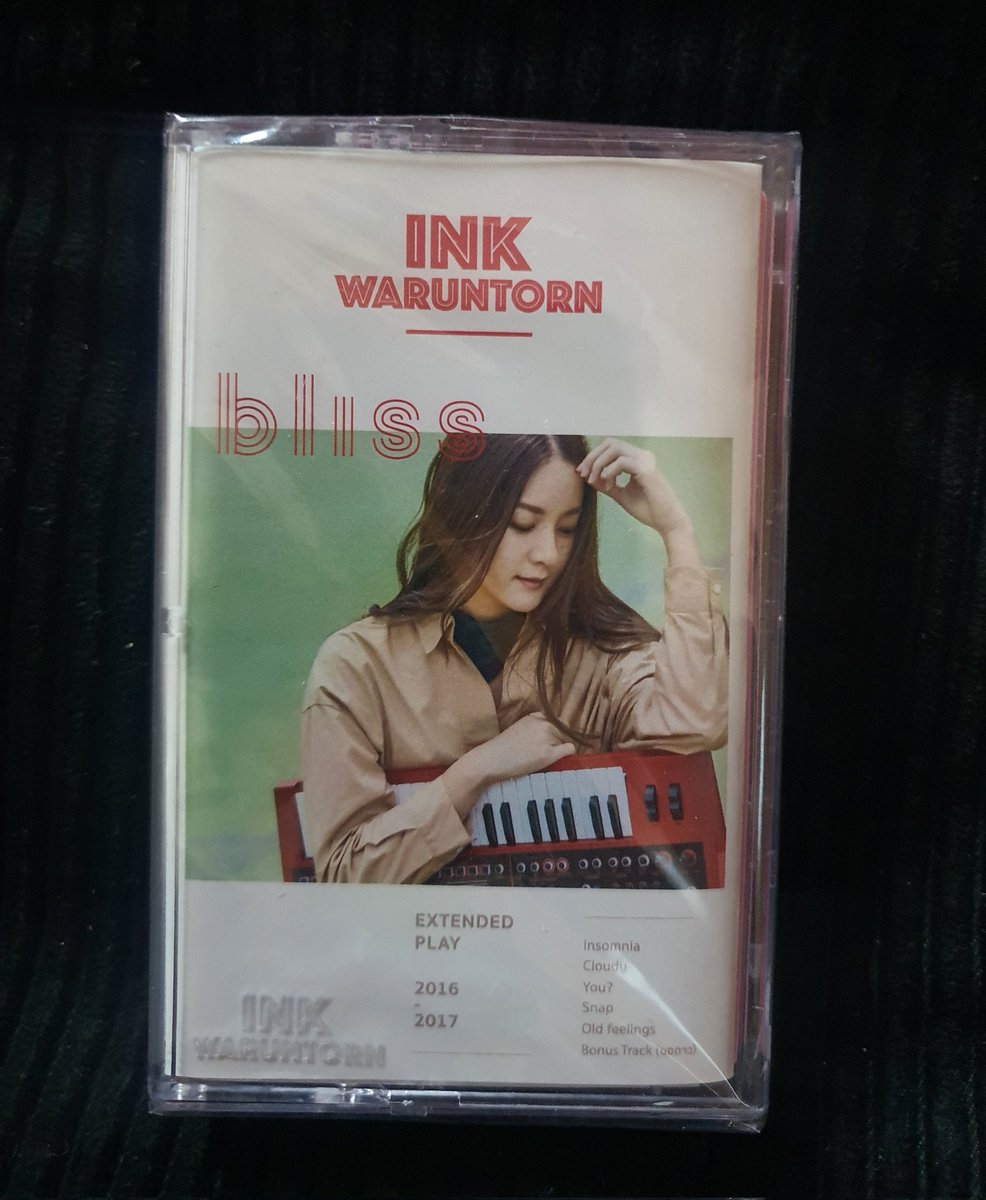 Xxddjjxx's tweet photo. ขายเทป อิ้งค์ วรันธร ✅
Ink waruntorn
อัลบั้ม bliss
ม้วนซีล 1790 รวมส่งค่ะ 🔥

#เทปคาสเซ็ท #เทปอิ้งค์ #เทปเพลง #เทปinkwaruntorn #InkWaranthon https://t.co/DCKQazzRmH