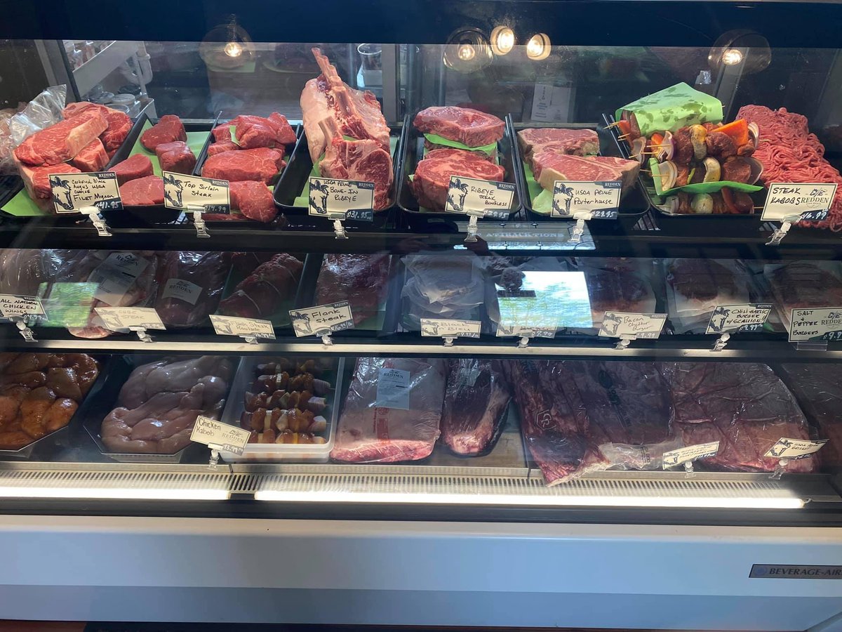 AliGroupFS's tweet photo. Whether displaying prime meats, pre-made salads or deli meats, @Beverage_Air Curved Glass Deli Cases will display your product in the best possible light.
#delicase #beverageair #aligroupfs #foodservice #foodserviceindustry #foodserviceequipment https://t.co/8q6uOPhSMH