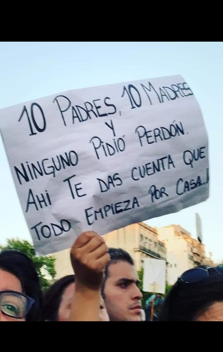 10 padres y 10 madres y ninguno pidió perdón, ahí te das cuenta que todo empieza por casa..  #JusticiaParaFernando #JusticiaPorFernando