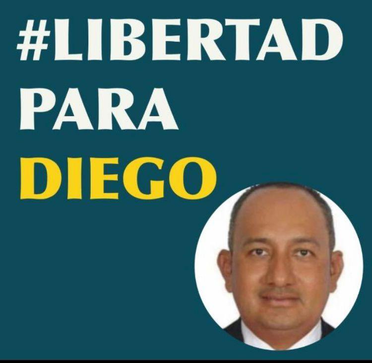 AlejOspinAng's tweet image. ¡NO MÁS SECUESTROS! ¡NO MÁS VIOLENCIA! Diego debe estar con su familia y seres queridos. ¡Exigimos su liberación ya! #LiberenADiego #LibertadParaDiego