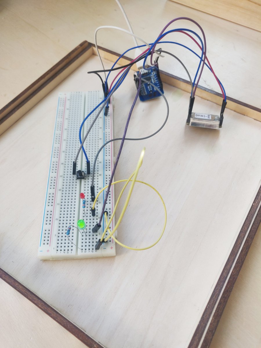 Un petit capteur de CO2 en suivant le tuto des petits débrouillards fabmanager.latreso.fr/#!/projects/ca…