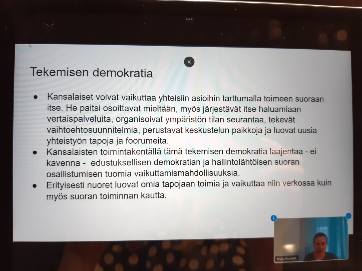 Sini Lahdenperä (@lahdenperasini) on Twitter photo Vapaaehtoistoiminta on tekemisen demokratiaa parhaimmillaan! Nyt #demokratiakorjaamo ssa puhutaan <a href="/core_STN/">CORE Research</a> työpajassa aktiivisten kansalaisten merkityksestä+yhteistoiminnallisuudesta demokratian uudistamisessa. Lempiaiheeni yhdessä 😀 <a href="/oikeusmin/">Oikeusministeriö</a> Vapaa!-Fri! mukana! Vapaaehtoistoiminta on tekemisen demokratiaa parhaimmillaan! Nyt #demokratiakorjaamo ssa puhutaan <a href="/core_STN/">CORE Research</a> työpajassa aktiivisten kansalaisten merkityksestä+yhteistoiminnallisuudesta demokratian uudistamisessa. Lempiaiheeni yhdessä 😀 <a href="/oikeusmin/">Oikeusministeriö</a> Vapaa!-Fri! mukana!