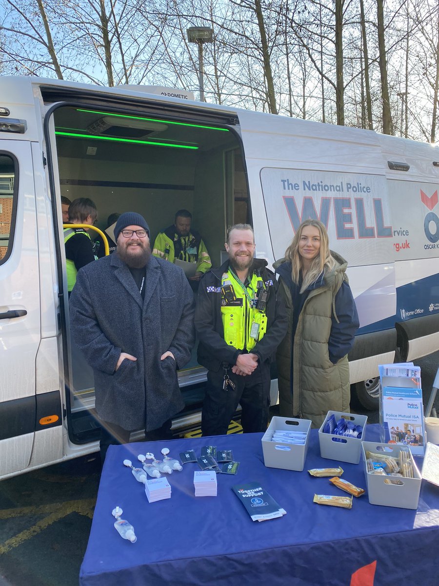 We are at <a href="/BilstonWMP/">Bilston & East Park Police</a> station today with <a href="/OscarKiloUK/">Oscar Kilo</a> #wellbeingvan and @Poppy_PMAS from PMAS pop over for a hot drink and a chat! #MentalHealthAwareness #mentalhealthmatters #ItsOkayToNotBeOkay #ProtectTheProtectors