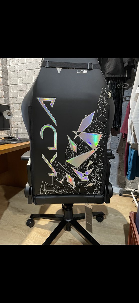 PChodasewicz's tweet photo. Secret lab chairs are a must! 10/10! ♥️♥️ #secretlab https://t.co/resEeaoE4M