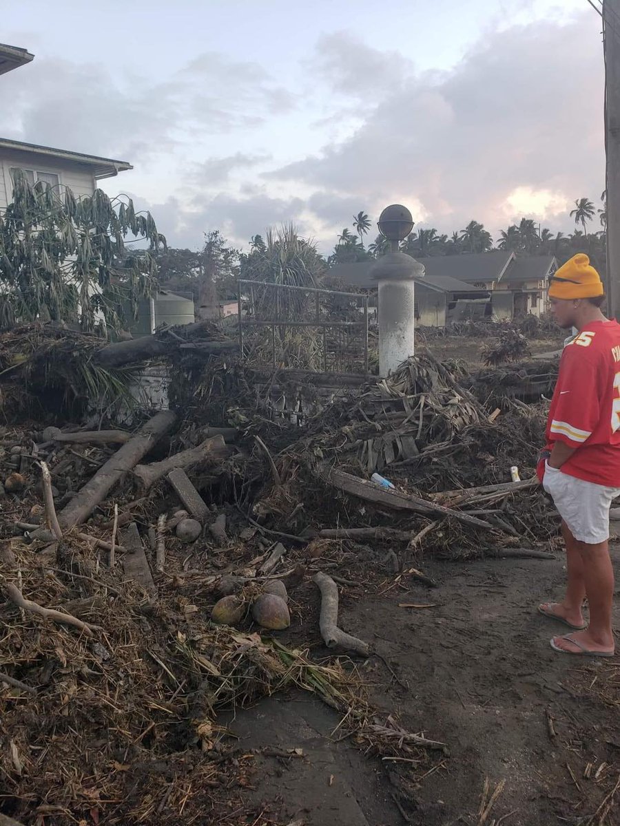 JoLatuSanft's tweet photo. #Disaster scenes from Kanokupolu village in #Tonga, on the western side of the main island Tongatapu. Photos via My Tongan - Online Community on FB. 
#Tongaeruption #tongatsunami #TongaVolcano #TongaVolcanoEruption https://t.co/fGalWb9CD3