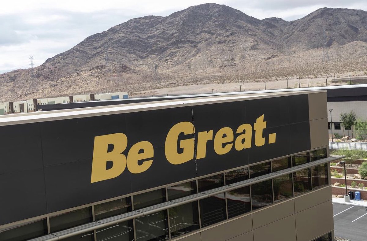 DrPollard_AACC's tweet photo. Looking forward to seeing our @NevadaState campus come back alive as the spring semester gets underway! Welcome #BackandBold (and safe)! 💛🖤🦂 https://t.co/UwwJSn9rLW