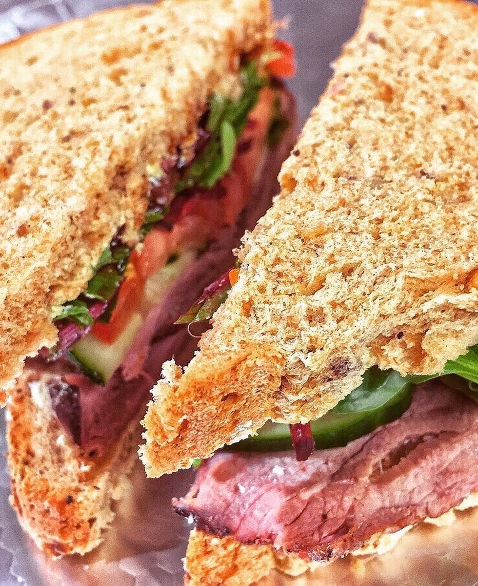 oldcrofthouse's tweet photo. We look after you even after you have stepped out of the front door for the next adventure. We can even recommend the perfect spot to munch lunch…
#packedlunch #freshlymade #freshingredients #fullypacked #rolls #dailyspecials #ticklethosetastebuds https://t.co/UPmezVqKWN