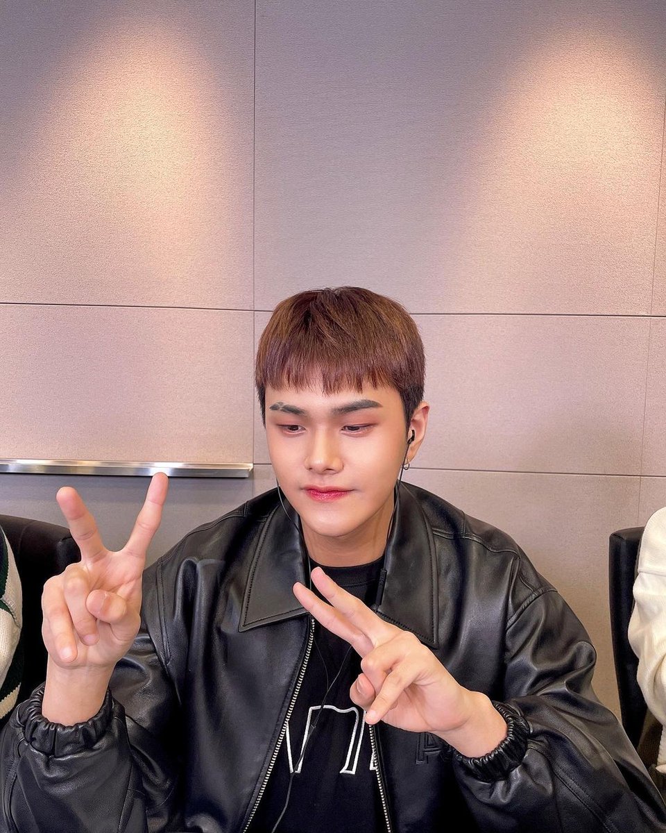 Kingdom_py's tweet image. 彡✰→ Actualización de @KINGDOM_GFent vía instagram. ⋆｡°♡.☀️

∞‹⌇#⃞
#KINGDOM #킹덤 #BlackCrown 

© Kingdom Gfent / Kingdom Paraguay