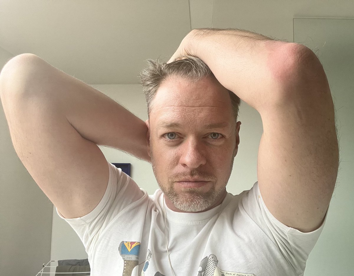 LanbikerPhilip's tweet photo. Featuring #arms and #blueeyes #pure #natural #security #tenderness #oursmile https://t.co/9wHUSEPPSq