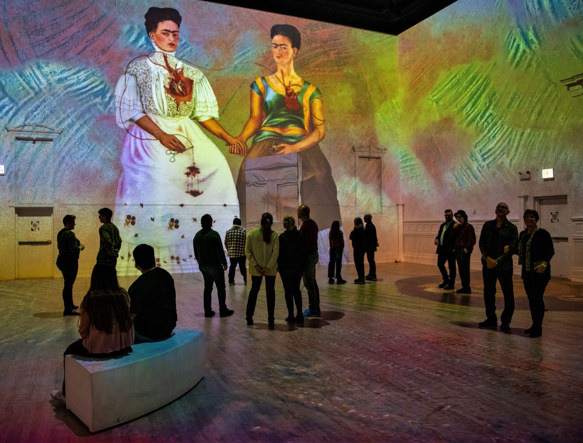 ChooseChicago's tweet photo. Attention art lovers! 🎨 Frida: Immersive Dream is coming to Chicago and tickets are on sale now! 

See a 360-degree view of groundbreaking work by the Mexican artist Frida Kahlo along with a musical score: https://t.co/6dtd5jmibV

#CaptureChicagoExcitement #ChicagoCreativeSpirit https://t.co/XJD1TtvOZn