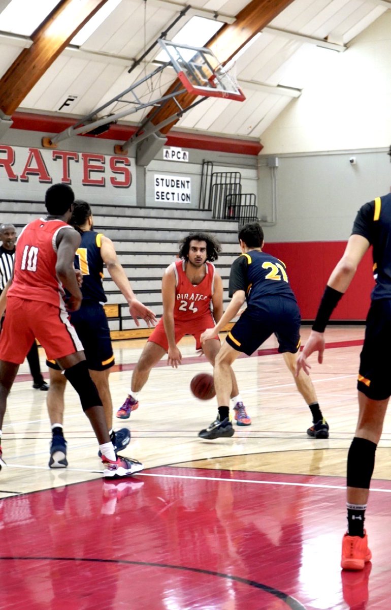 🚨ATT: 4 Yr. Coaches🚨

Name: Chirrag Sidhu 6’4 210
Hometown: Porterville, CA

✅ Soph: 2 Yrs Eligibility 
📊 12PPG 5RPG 50% (3pt)

Film available on SYNERGY: 
A crafty skilled wing with great footwork and can score in bunches. Plays 1-3, finds ways to fill up the stat sheet!