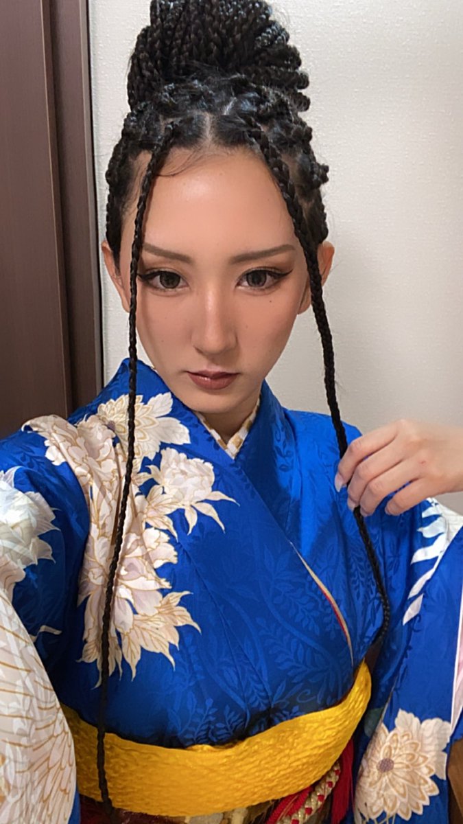 h____srs2's tweet photo. 成人㊗️ https://t.co/ymxFDuuttg