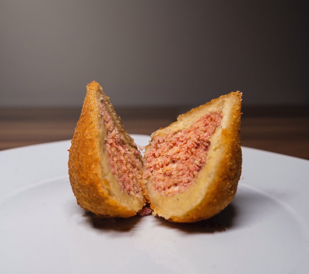 coxinhadaboa's tweet photo. TEM NOVIDADE NO AR BENÇA 🗣🔥

CHEGOU A SUPER COXINHA DE FRANGO COM CALABRESA 😍😍 https://t.co/sy3f9ijEhO