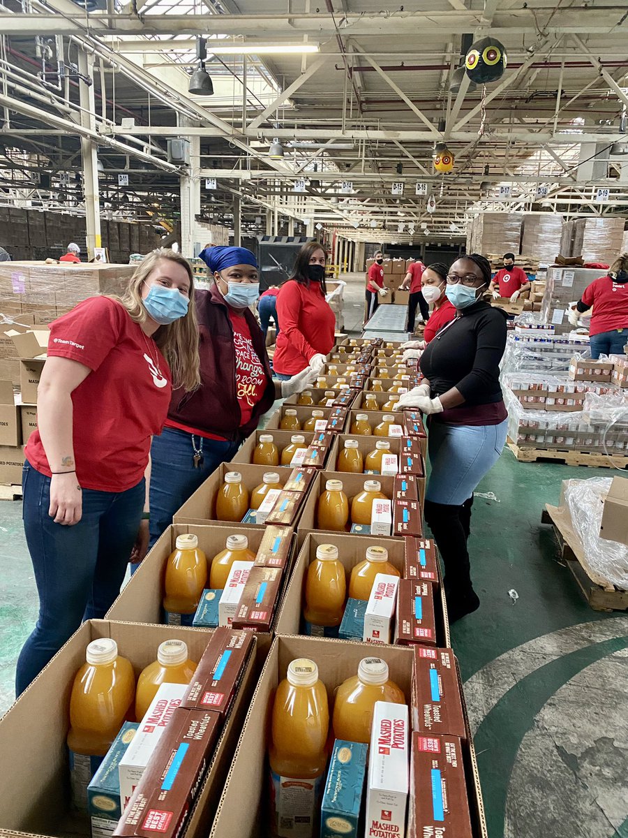 Liz (@lizzyc1313) on Twitter photo #T0872 and #T0353 spent the morning giving back to the Detroit Community at Focus Hope❤️We packed 10 pallets and 550 food boxes! Amazing job team!#D137MakesADifference #D137WeekOfService #MLK #TargetGivesBack <a href="/AmandaT0353/">Amanda T0353</a> <a href="/garmtgt/">George Armstrong</a> <a href="/Bridget_Hughes9/">Bridget Hughes</a> <a href="/Focus_HOPE/">Focus: HOPE</a> <a href="/Target/">Target</a> <a href="/AlainaAzar/">Alaina Neshewait</a> #T0872 and #T0353 spent the morning giving back to the Detroit Community at Focus Hope❤️We packed 10 pallets and 550 food boxes! Amazing job team!#D137MakesADifference #D137WeekOfService #MLK #TargetGivesBack <a href="/AmandaT0353/">Amanda T0353</a> <a href="/garmtgt/">George Armstrong</a> <a href="/Bridget_Hughes9/">Bridget Hughes</a> <a href="/Focus_HOPE/">Focus: HOPE</a> <a href="/Target/">Target</a> <a href="/AlainaAzar/">Alaina Neshewait</a>