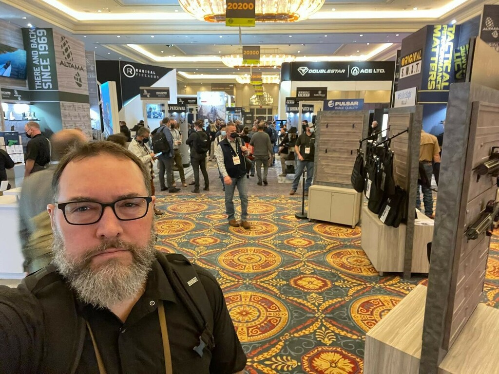 PewLongRange's tweet photo. Shotshow day one. Not real busy in here compared to other years. Pics are just a couple things I’ve seen that I like. #shotshow2022 #longrangeshooting #precisionrifles #precisionhunter #warnemounts #krissvector #cadexdefence https://t.co/n0WCTe8vZY