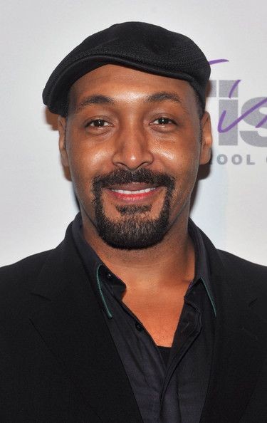 Happy birthday to Jesse L. Martin! 