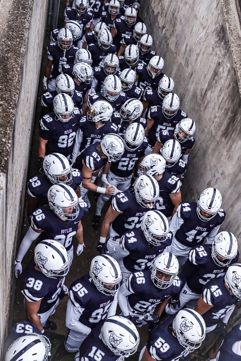 jamiemccabe47's tweet photo. After a great visit, I am excited to receive my first D1 offer from Butler University! @JoeCheshire @CoachU_BU @ButlerUFootball https://t.co/TTae3XsK7C