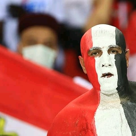 Yaounde_7_News's tweet image. Un Duel des supporters (1/3)
#TotalEnergiesAFCON2021 
#TeamCameroon 
#AFCON2021