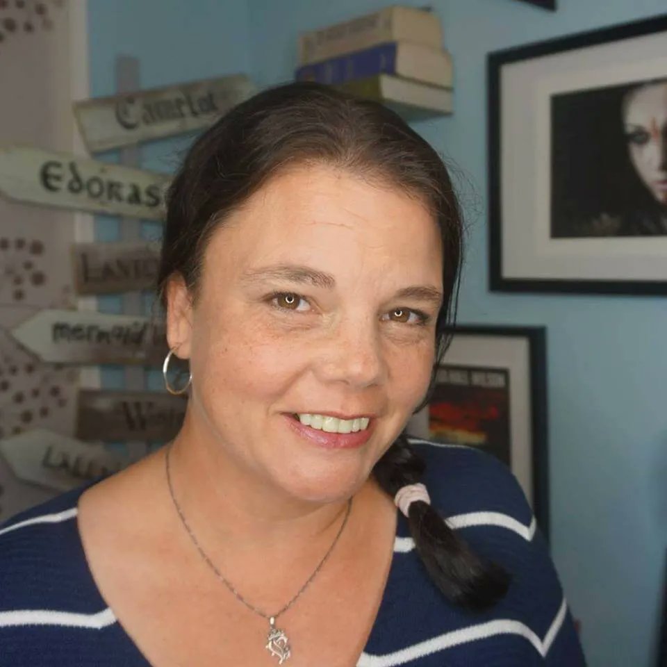 Using Physical Pain to Show a Character's Past Trauma - WRITERS HELPING WRITERS® buff.ly/34QXerW #writing #writetip <a href="/LisaHallWilson/">Lisa Hall-Wilson</a>