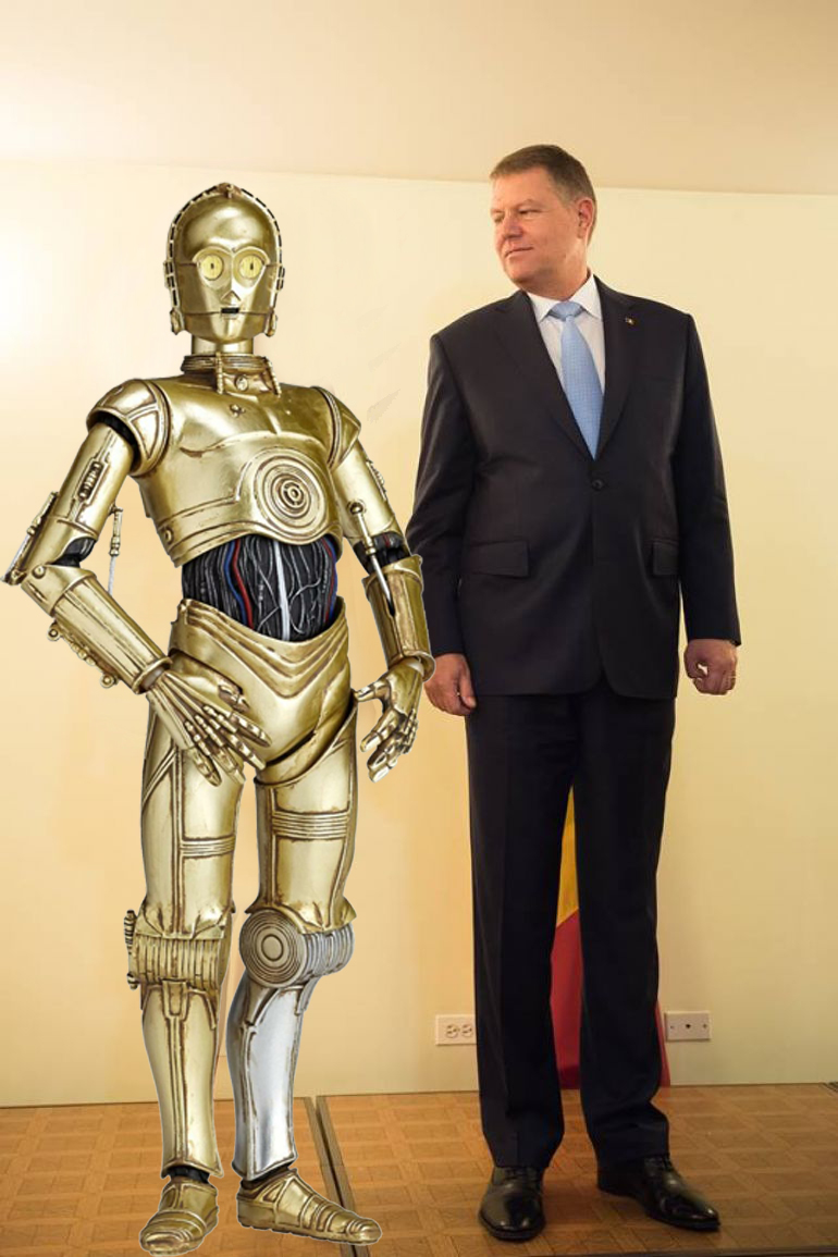 adigeorgescu's tweet photo. Scandal maxim! Autobiografia "Pas cu pas" a fost copiată cuvânt cu cuvânt din cartea tehnică a robotului C3PO. https://t.co/6vzDp993aO