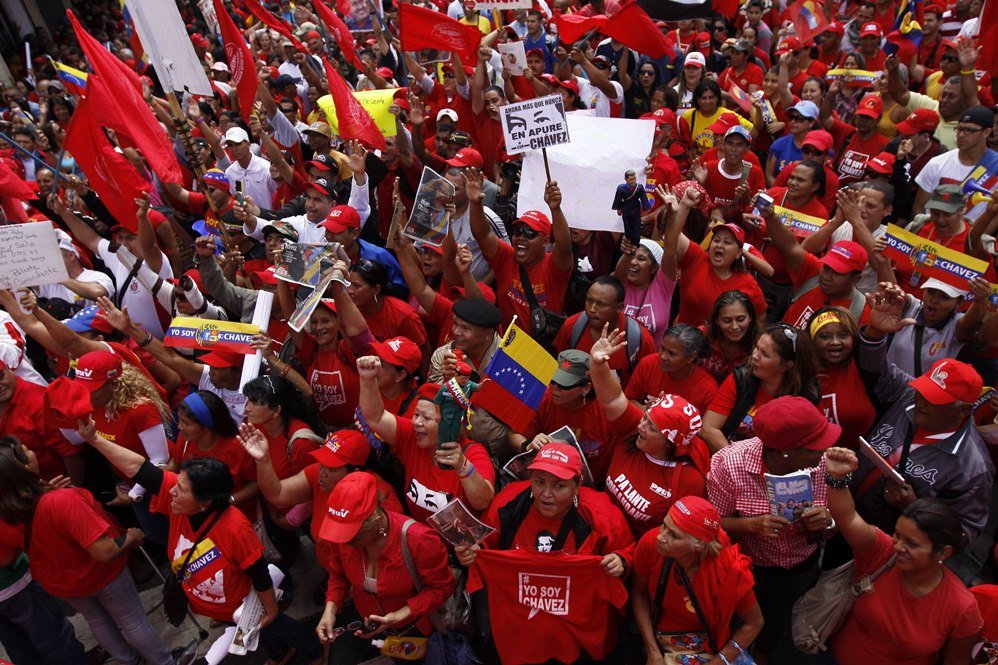 #18Ene |🇻🇪📣 ¡ETIQUETA DEL DÍA! ▶️

#SomosConstructoresDePatria

¡Viva Venezuela!