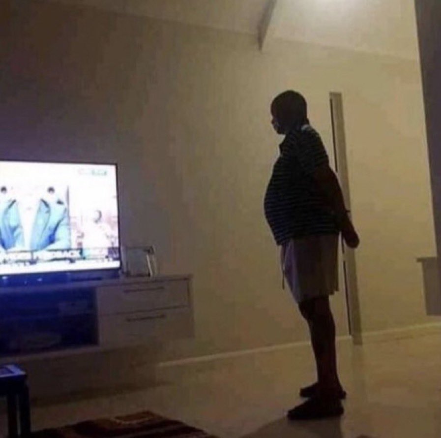 The Weekend seeing everybody using the 🅿️ emoji all over social media: