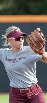 CCraigov29's tweet photo. Happy birthday Morgan we are so proud of what you have accomplished and what a fine young lady you have become. https://t.co/xCbVD1FNz1