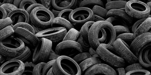 LBPSIGHT's tweet photo. Brandveiligheid is belangrijk voor professionele banden-inzamelbedrijven. Collega Emiel van Wassenaar vertelt in BEM-circle − het magazine van #RecyBEM (@BANDenMILIEU) – over zijn aanpak bij brandveiligheidsinspecties bij banden-inzamelbedrijven: https://t.co/jZMZ2CXulh #brand https://t.co/8ABnMKc5NE
