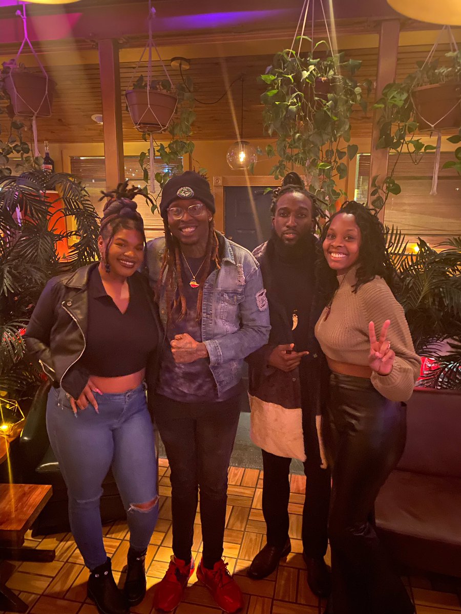 Jimmi_MAC's tweet photo. Loc’d up, loved up!
#HealthyLiving
#BlackLove
#doubledates https://t.co/910IC8hMTQ
