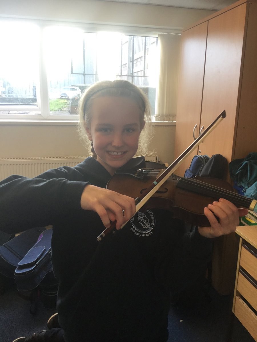 StWilfridsMusic's tweet photo. We’re super #proud of these y4s who have started at their Gifted & Talented #Orchestra. We can’t wait to watch you in your first concert. The beginning of a huge adventure! @Wigan_music
#violn #viola #cello #musicalstars https://t.co/J7UFWorLoX