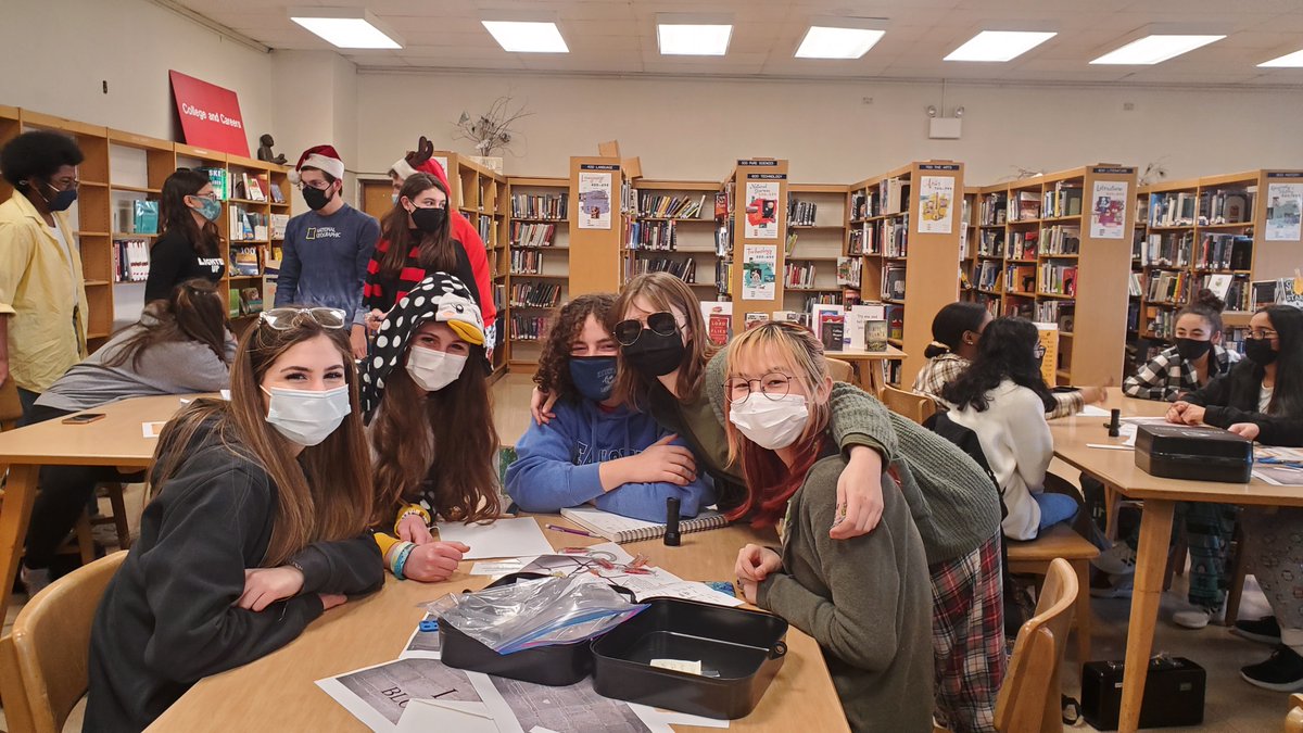 LibraryKetcham's tweet image. Breakout fun with Mrs. Glancey's 11th and 12th grade AP/DCC Bio 105 classes!  @KetchamNation @rckptsa  @ASchout10 #wcsdlibs