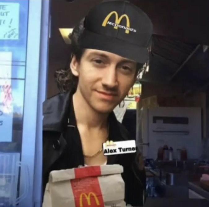 gylluenhaal's tweet photo. Alex Turner if he didn't wanna know https://t.co/1vvR3hDd5G