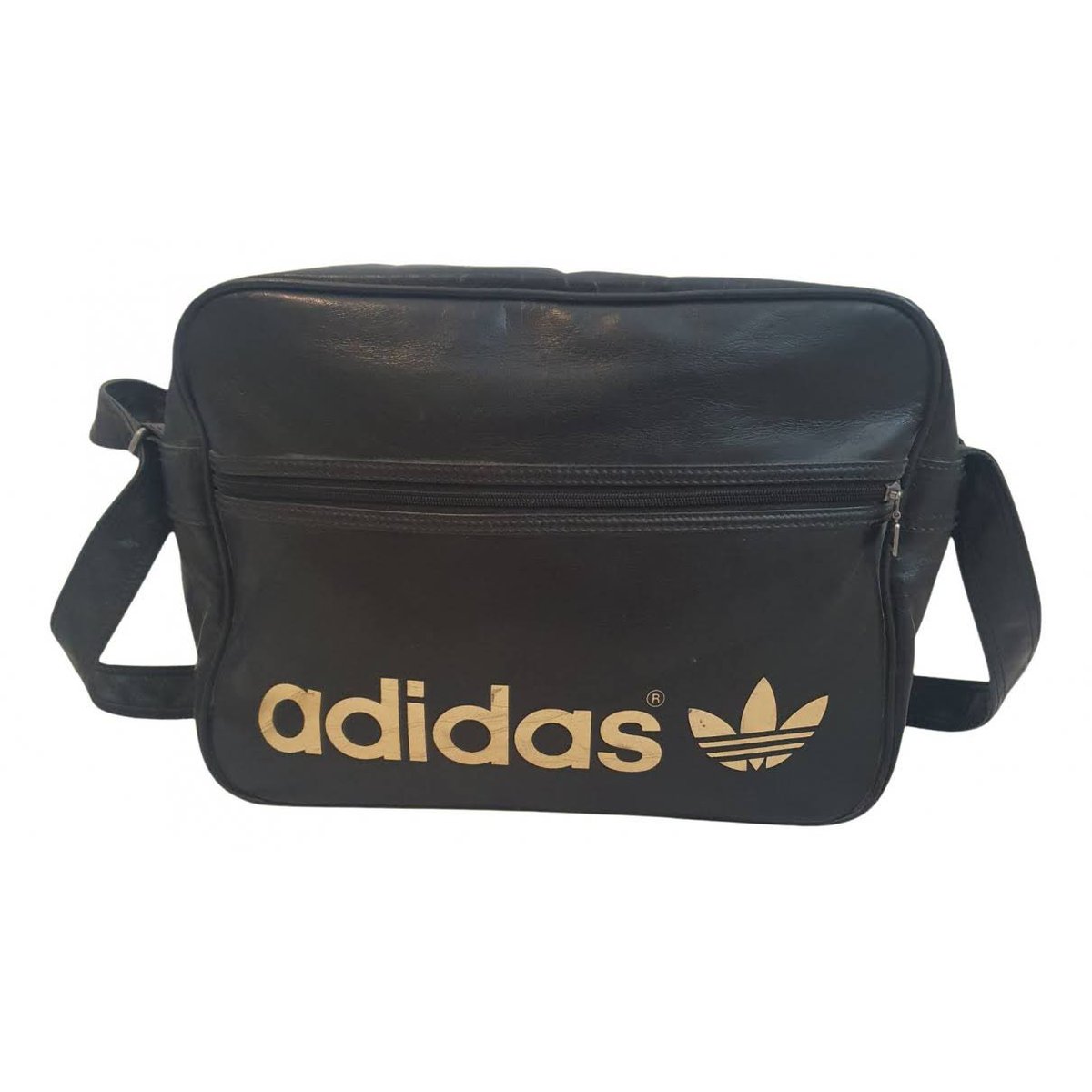 Everyone back in school had one of these bags. The good old days man