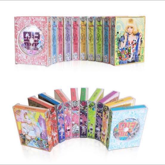 dmdewz's tweet photo. เกิร์ลเจน i got a boy กับตำนานอัลบั้ม 10 ปก มีโลโก้วงและโลโก้ประจำตัวเมมเบอร์ ปกอัลบั้มเป็นลายเส้นสวยมาก ปังที่สุดในด้าน artwork ของโซชิแล้ว 🙏 https://t.co/c4dEiz3Sg2