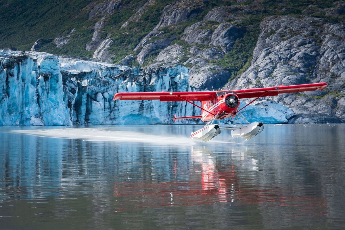 SkiesMag's tweet image. A look inside the day-to-day operations of Alaska-based Rust's Flying Service and sister company, @k2aviation , which offer air taxi and flight-seeing expeditions for those seeking the ultimate outdoor adventure.

Read the full story here: skiesmag.com/features/flyin…

#k2aviation