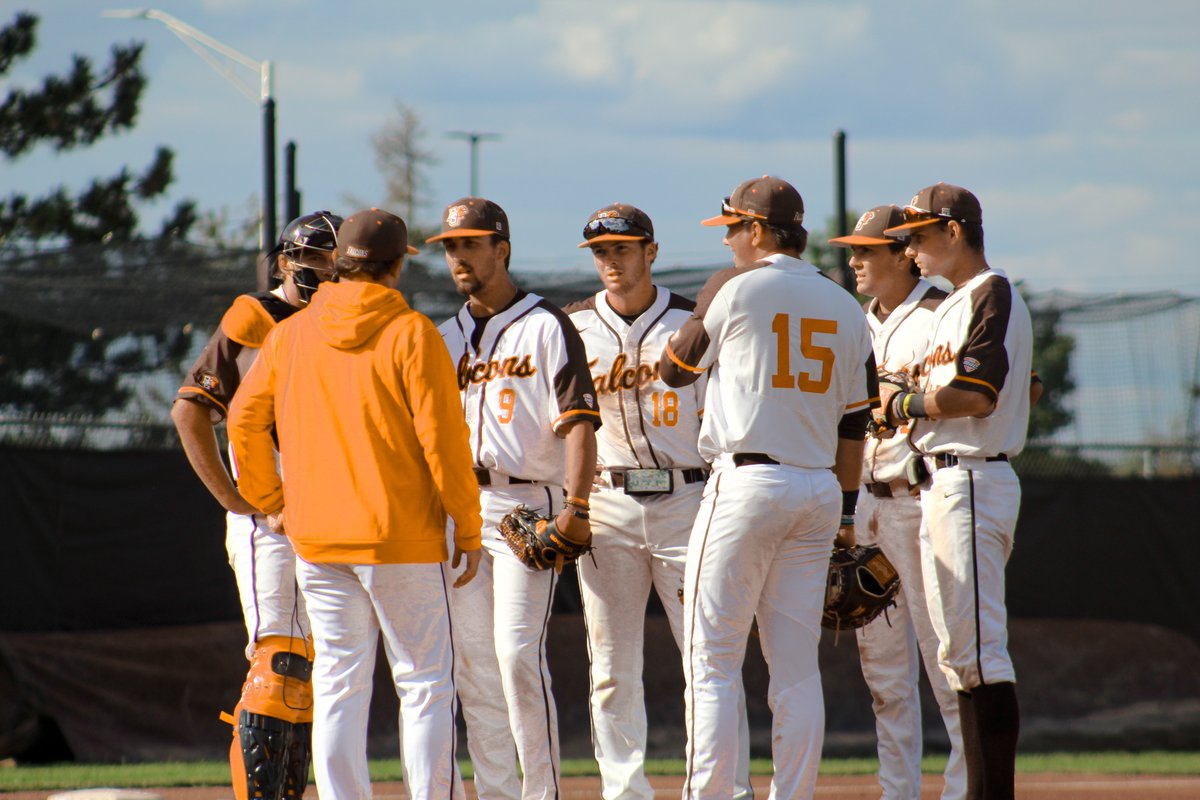 One month from first pitch of the 2022 season!

#AyZiggy🟠🟤